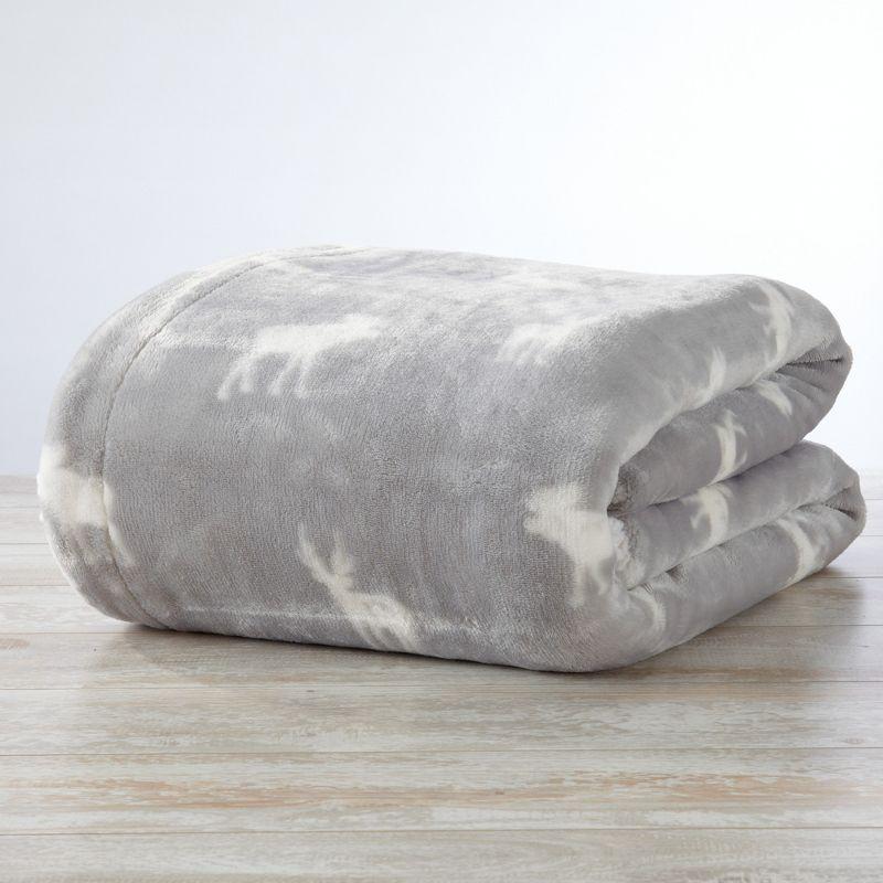 Velvet Plush Soft Fleece Reversible Throw, Warm and Comfortable Bed Blanket - Great Bay Home (Full / Queen, Grey Moose)