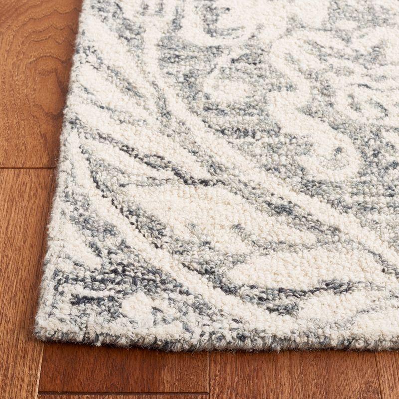 Abstract ABT204 Handmade Indoor Area Rug - Ivory/Grey - 4'x6' - Safavieh