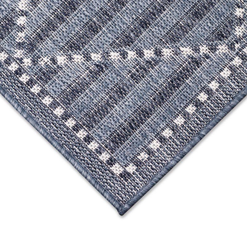 Liora Manne Malibu Checker Diamond Indoor/Outdoor Rug Navy 6'6" x 9'4"
