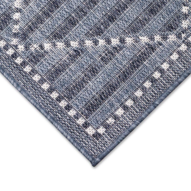 Navy Checker Diamond 78'' Indoor/Outdoor Synthetic Rug