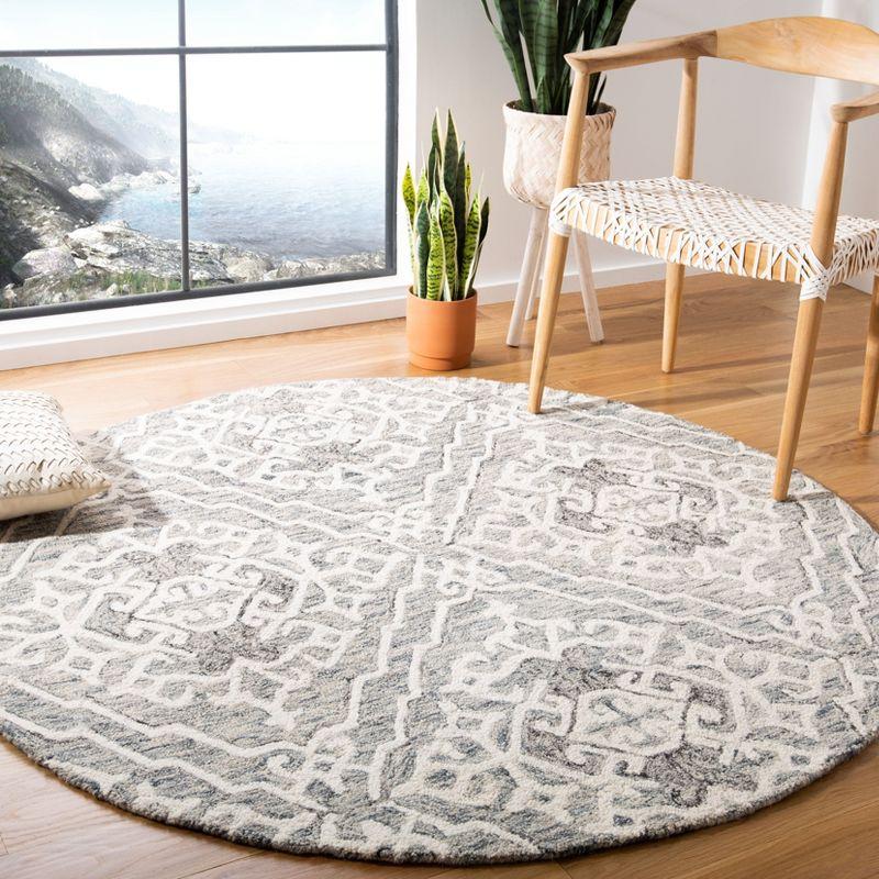 Micro-Loop MLP905 Hand Tufted Area Rug - Grey/Ivory - 5' round - Safavieh.