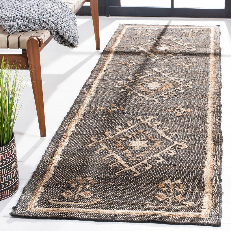 Kilim KLM762 Hand Woven Rugs - Safavieh