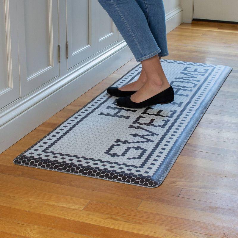 Black and White Anti-Fatigue Comfort Floor Mat