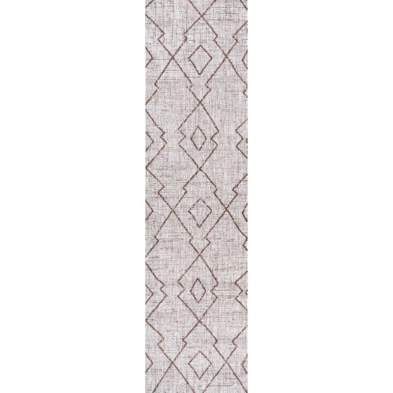 Carwa  Diamond Trellis Indoor/Outdoor Area Rug - JONATHAN Y