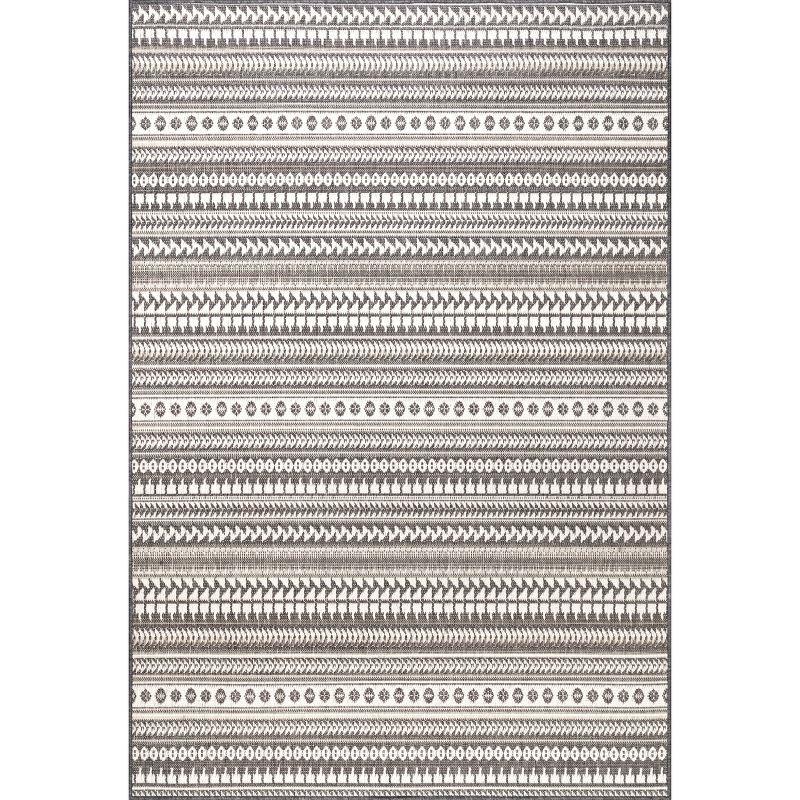 Reversible Gray Synthetic 4' x 6' Easy-Care Indoor/Outdoor Rug