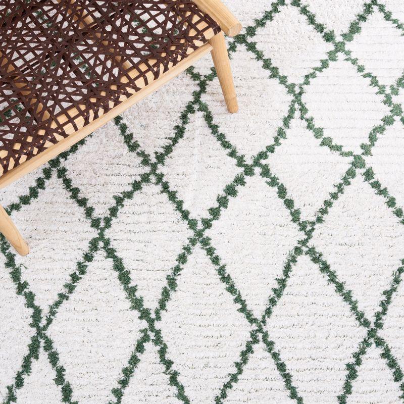 Augustine AGT850 Power Loomed Area Rug - Ivory/Green - 4'x6' - Safavieh.