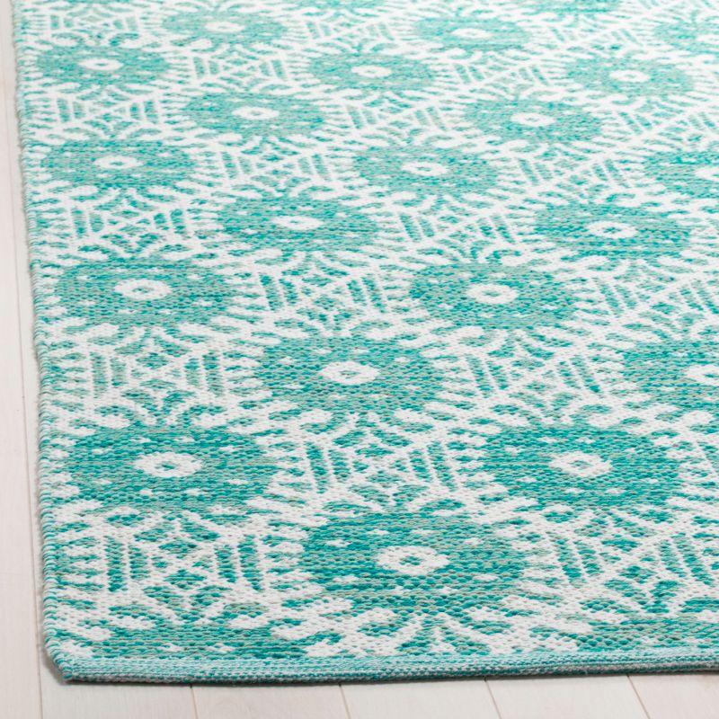 Reversible Hand-Woven Montauk 5' x 8' Green and Ivory Area Rug