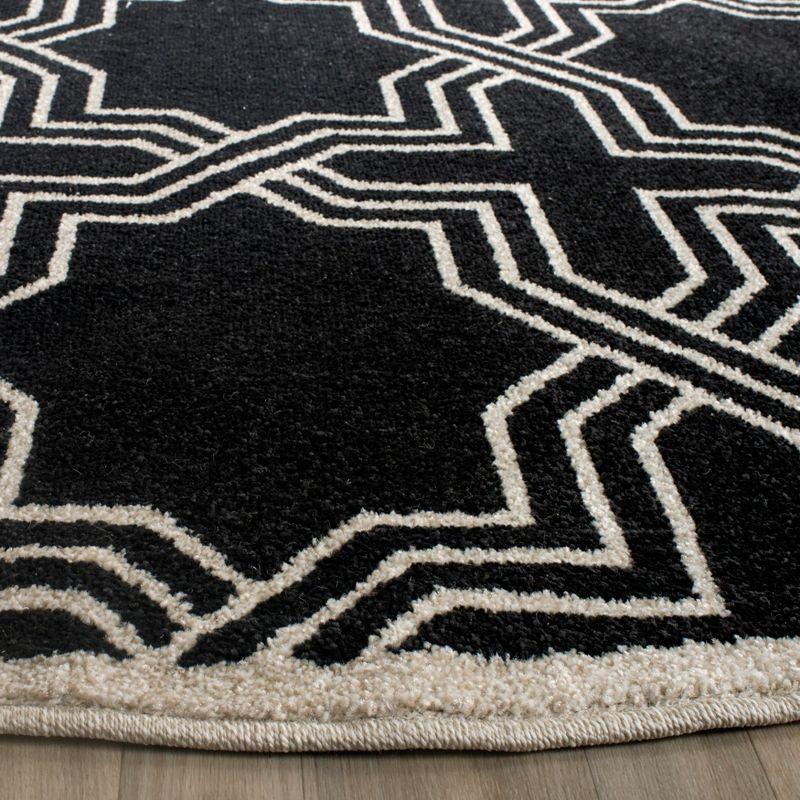 Amherst AMT413 Power Loomed Area Rug - Anthracite/Ivory - 7' round - Safavieh.