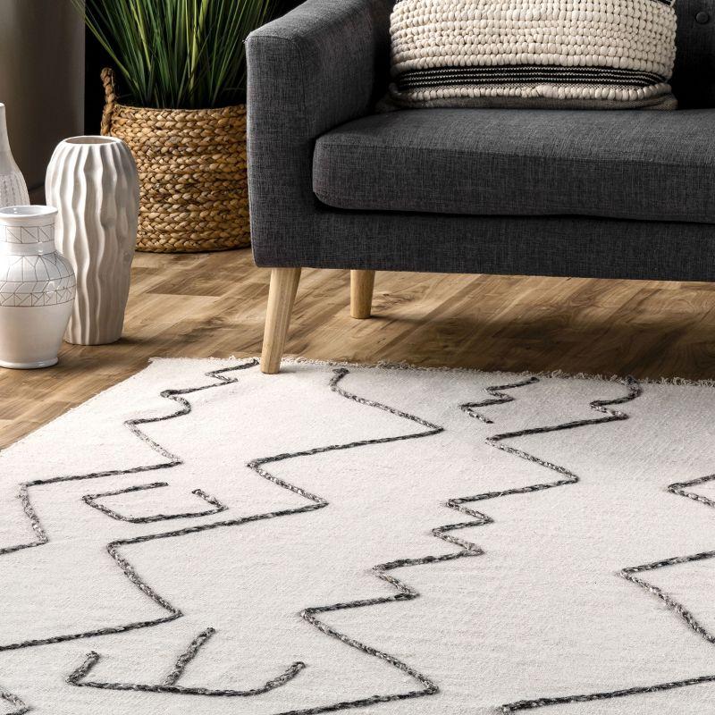 Handmade Ivory Wool & Viscose 3' x 5' Flatweave Area Rug with Tassels