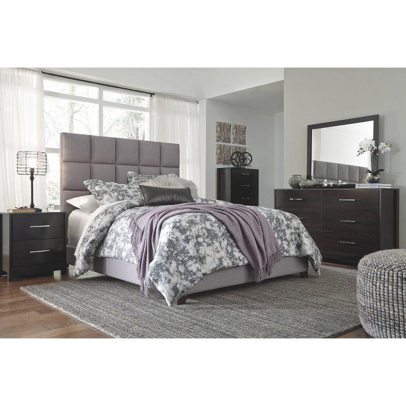 Contemporary Gray King-Sized Bed with Tufted Faux Leather Headboard