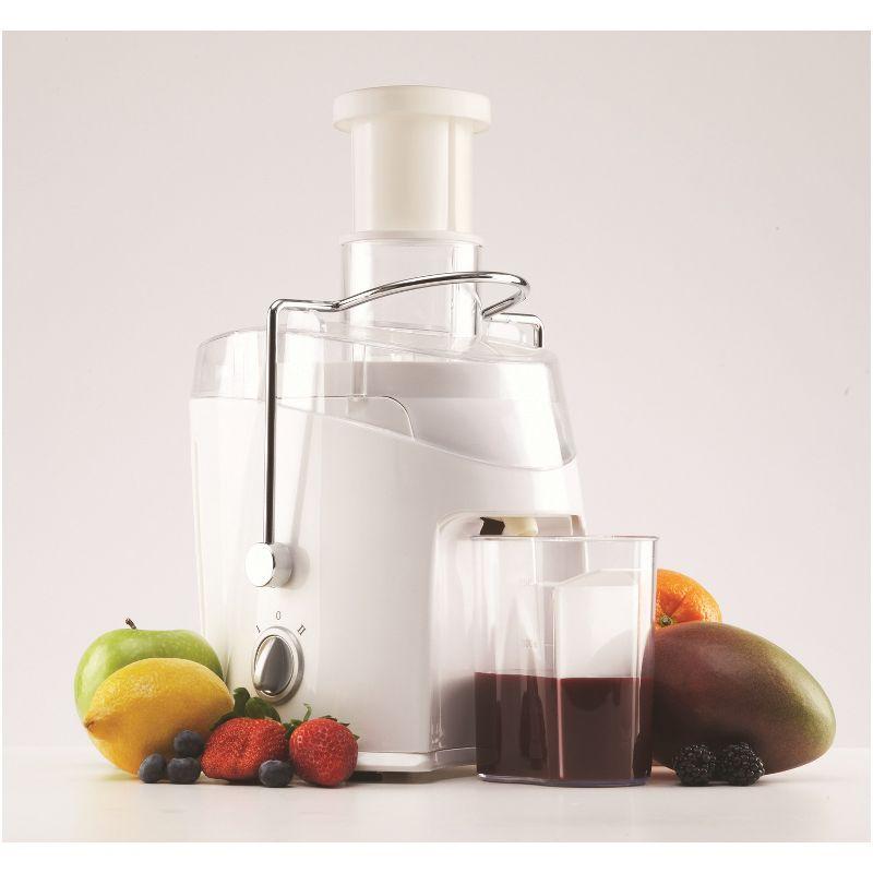 Brentwood 350-mL 400-Watt Juice Extractor in White