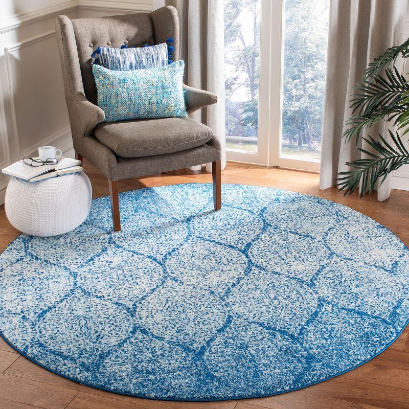 Madison MAD604 Power Loomed Indoor Area Rug - Navy/Blue - 6'7" Round - Safavieh