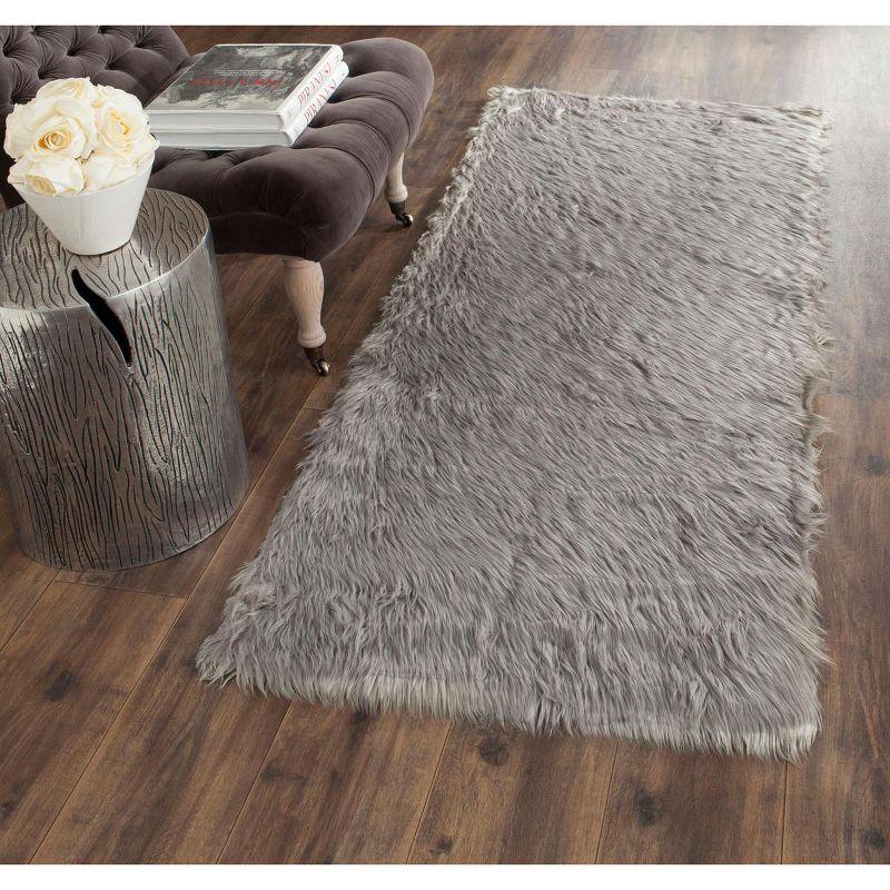 Luxurious Gray Faux Sheepskin 30" Tufted Rug with Cotton Canvas