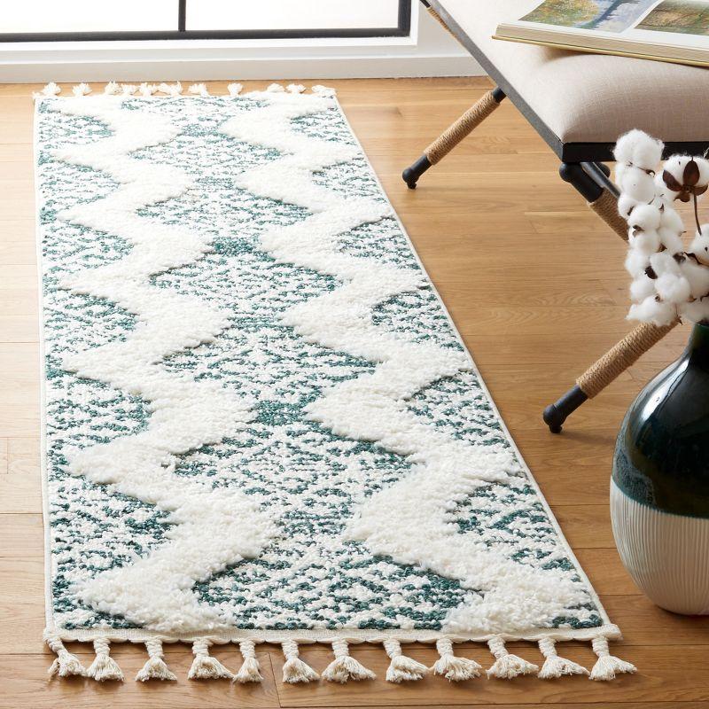 Moroccan Tassel Shag 652 Area Rug In Green / Ivory