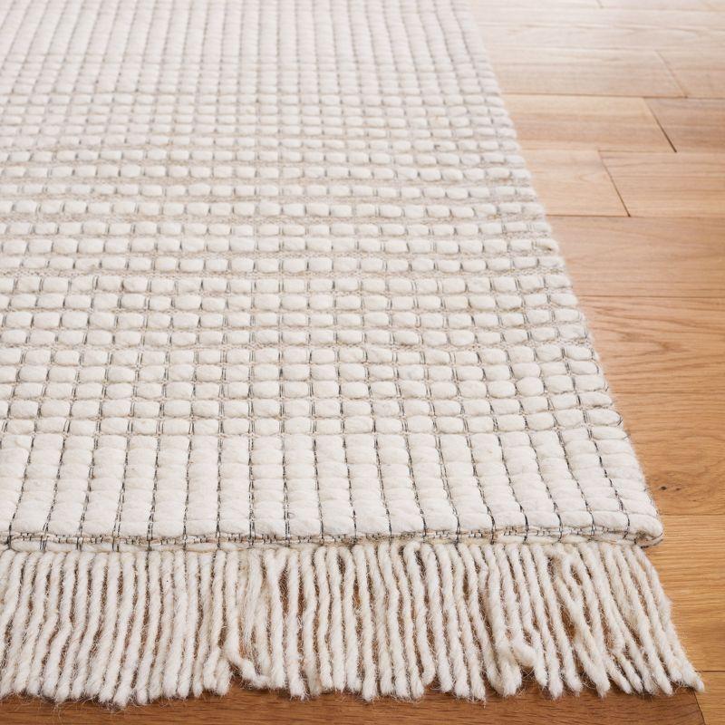 Marbella MRB208 Hand Woven Indoor Accent Rug - Ivory/Beige - 4'x6' - Safavieh