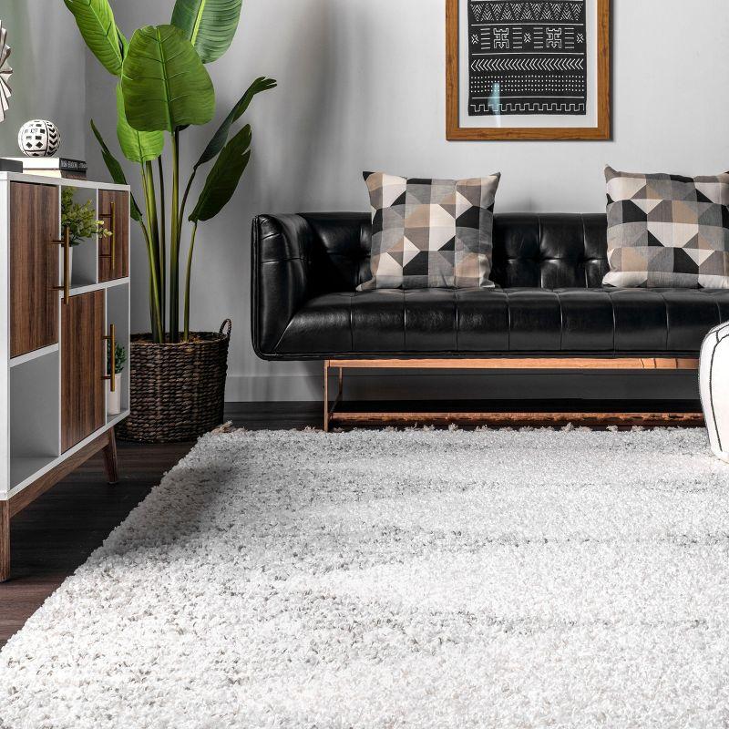 Nuloom Bria Geometric 5x8 Shag Indoor Area Rug for Living Room Bedroom Dining Room Nursery, White/Ivory