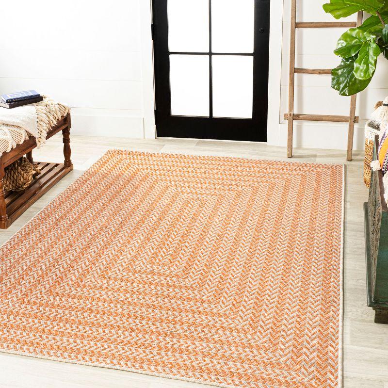 Chevron Modern Concentric Squares Indoor/Outdoor Area Rug - JONATHAN Y