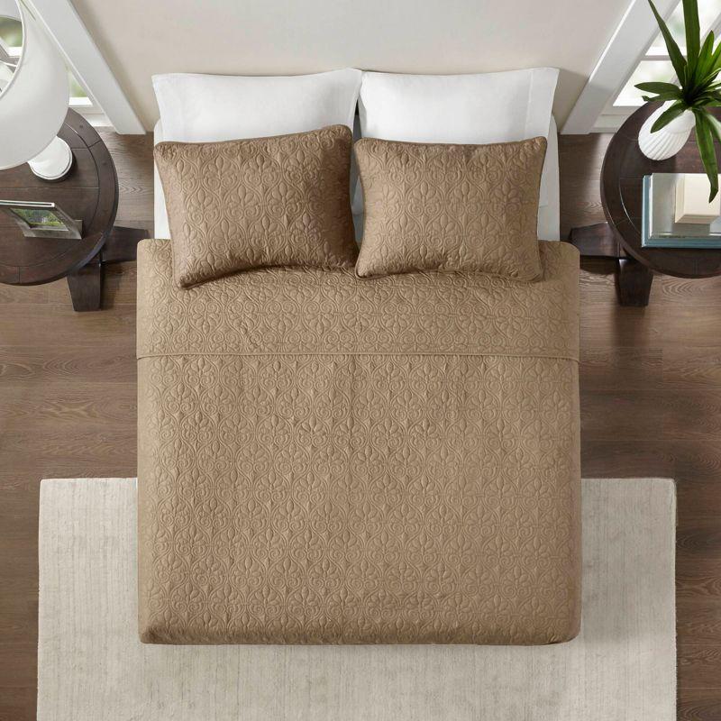 Madison Park Quebec Reversible Quilt Set