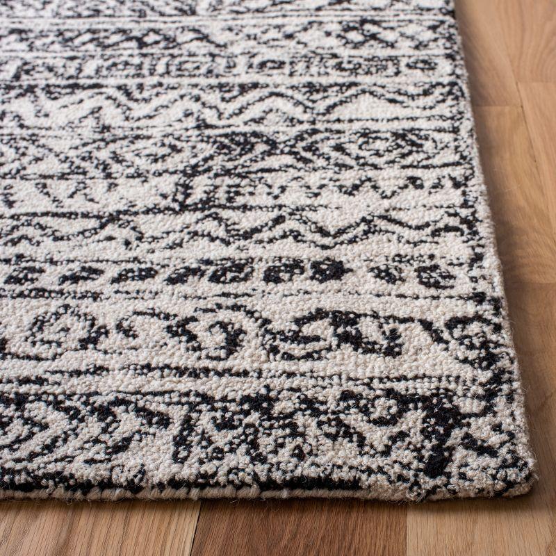 Micro-Loop MLP228 Hand Tufted Indoor Area Rug - Ivory/Black - 9'x12' - Safavieh