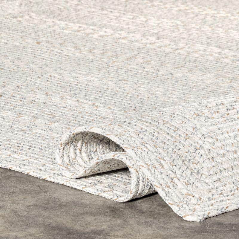 Ivory Braided Synthetic 5' x 8' Easy-Care Indoor/Outdoor Rug