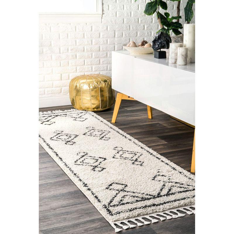 Off-White Moroccan Diamond Tassel Shag Runner Rug