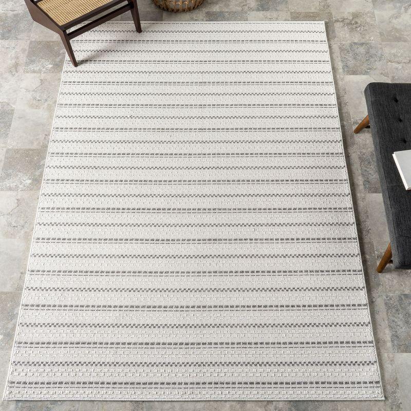 Nuloom Haylo Geometric Indoor/Outdoor Area Rug