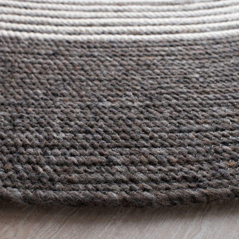 Braided BRD904 Hand Woven Indoor Accent Rug - Charcoal/Ivory - 3' Round - Safavieh