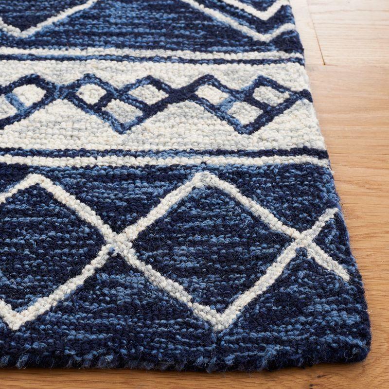 Metro MET459 Hand Tufted Rugs - Safavieh