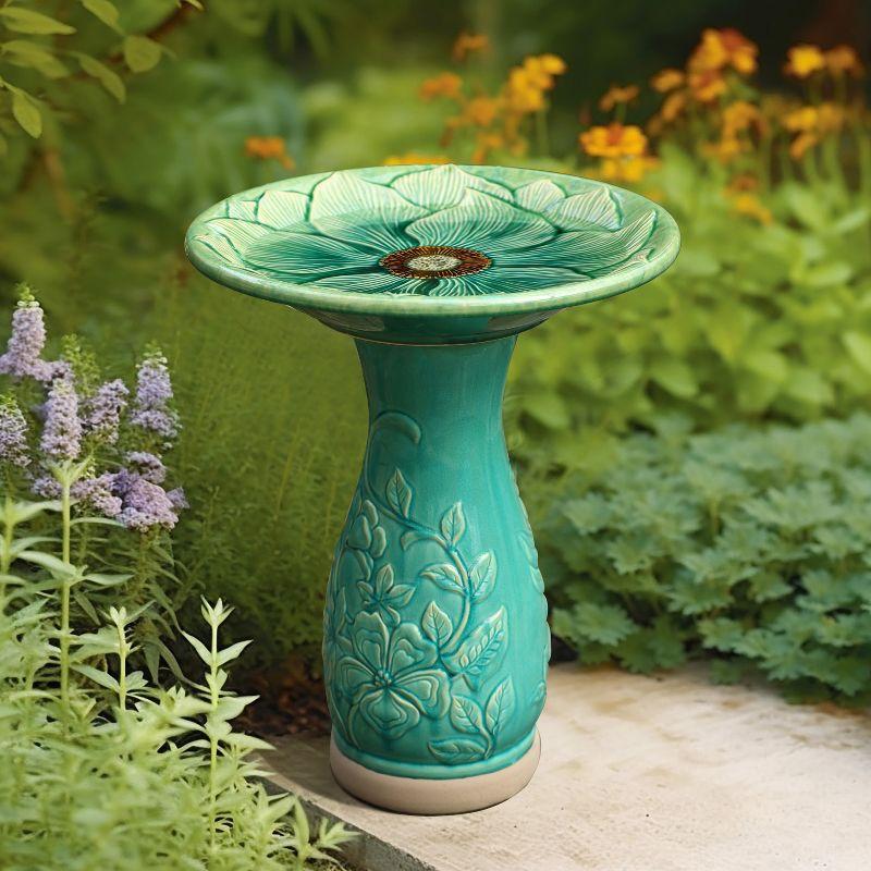 LuxenHome Aqua Glazed Flower Ceramic 22-In Tall Birdbath Green