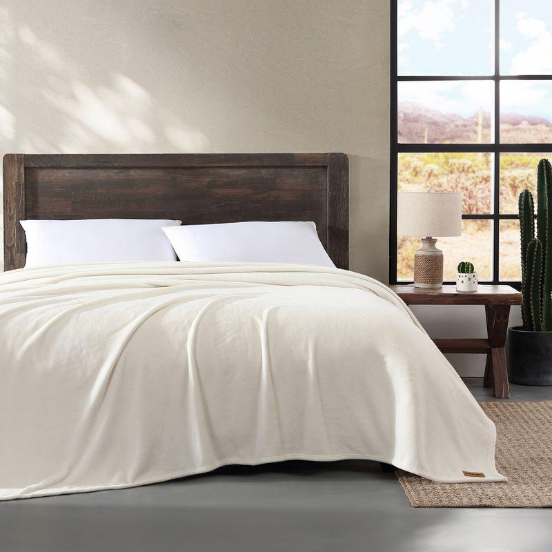 Wrangler Wrangler Ultra Soft Plush Fleece Cozy Bed Blanket