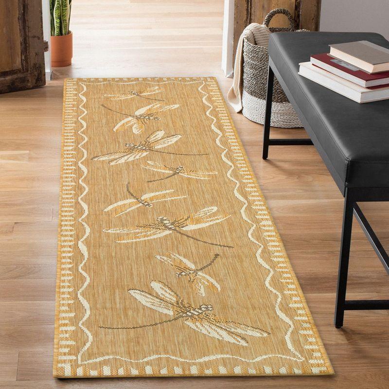 Liora Manne Carmel Dragonfly Indoor/Outdoor Rug Sand 1'11" x 7'6"