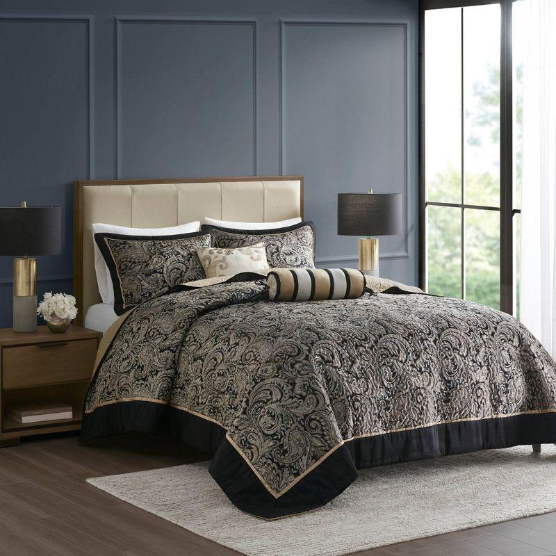 Aubrey 5 Piece Jacquard Bedspread Set with Throw Pillows