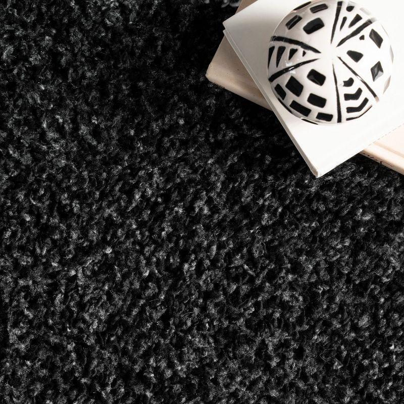 Nuloom Bria Geometric 4x6 Shag Indoor Area Rug for Living Room Bedroom Dining Room Nursery, Black/Ivory