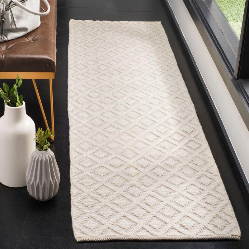 Vermont VRM104 Hand Woven Indoor Runner Rug - Ivory - 2'3"x22' - Safavieh
