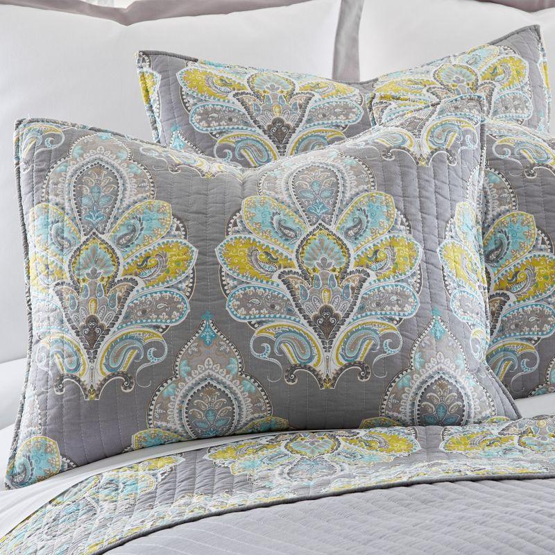 Gray Cotton Reversible Paisley Full/Queen Quilt Set