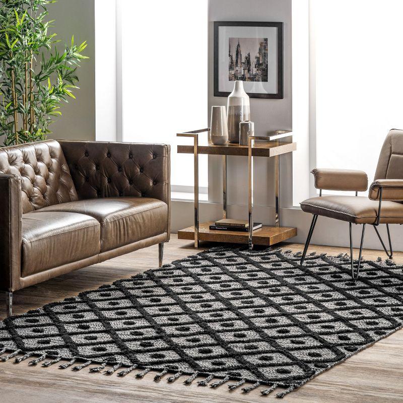 Cozy Knit-Inspired Handwoven Gray Wool-Blend 8'x10' Area Rug with Tassels