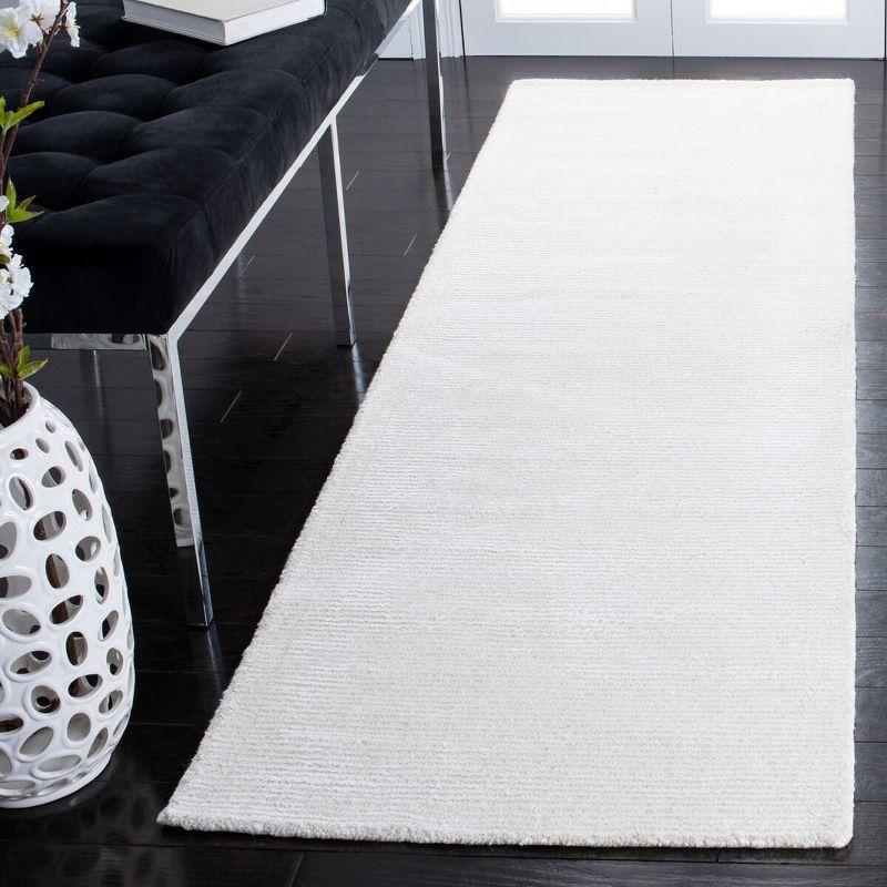 Himalaya HIM152 Handmade Runner Rug - 2'3"x8' - Ivory - Safavieh