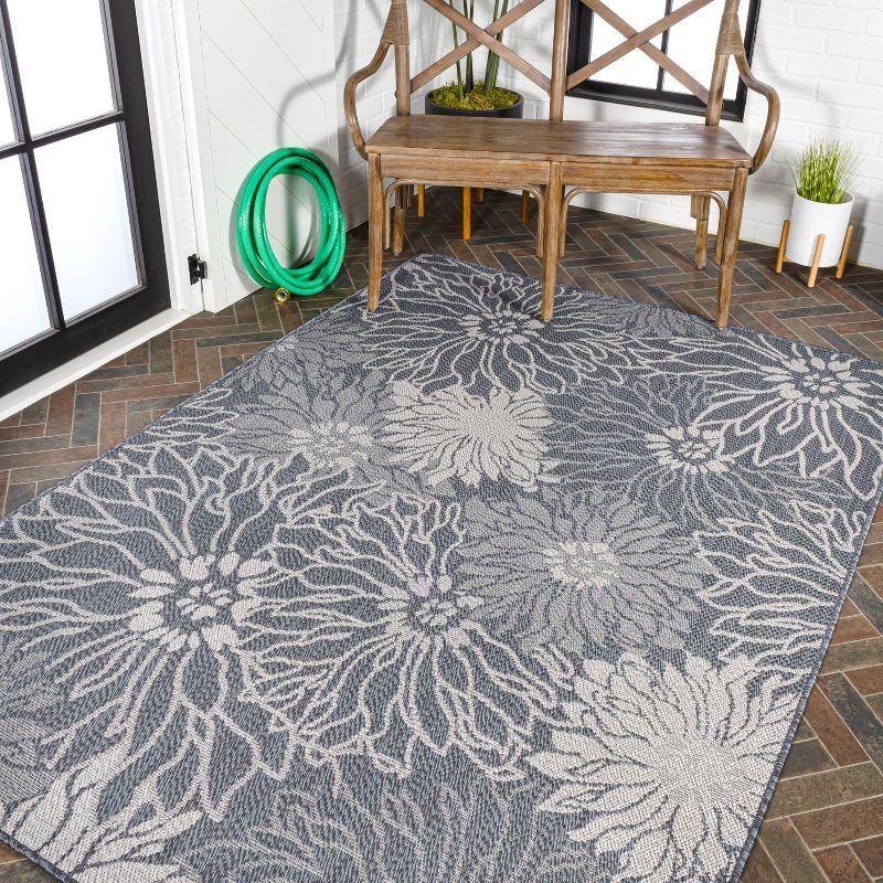 5' x 8' Bahamas Modern All-Over Floral Indoor/Outdoor Area Rug, Navy/Gray - JONATHAN Y