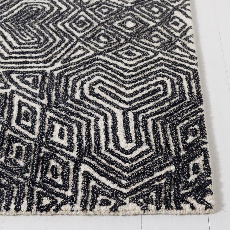 Micro-Loop MLP956 Hand Tufted Indoor Area Rug - Ivory/Black - 8'x10' - Safavieh