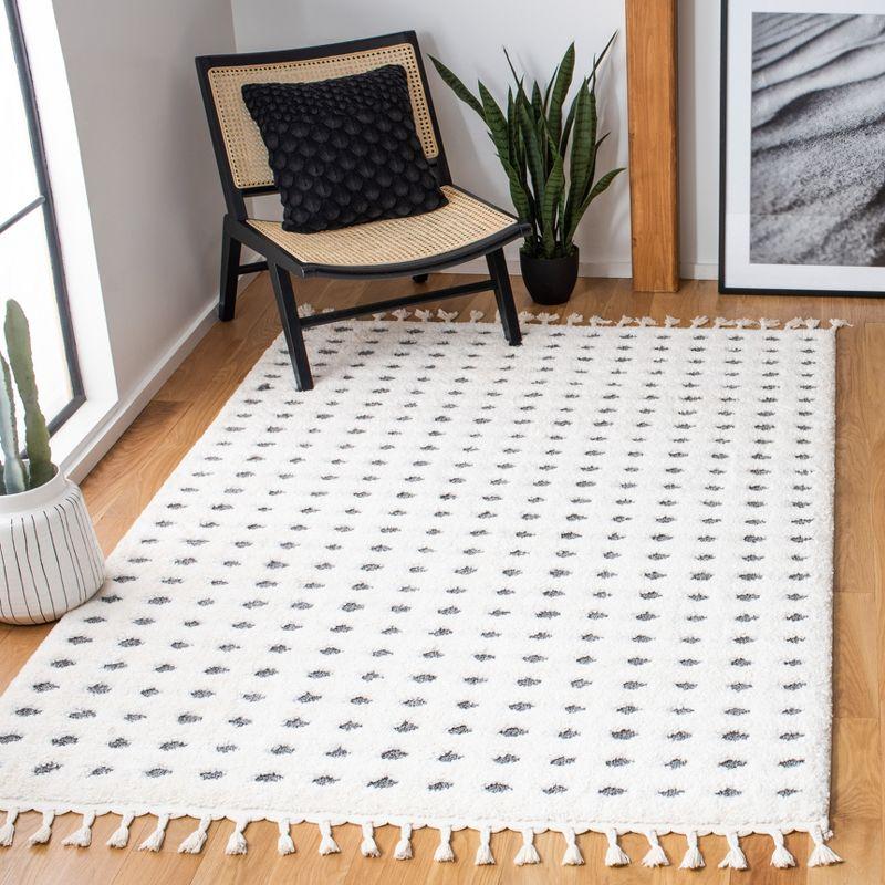 Ivory Diamond Braided Edge Shag Rug - Handmade Synthetic Rectangular