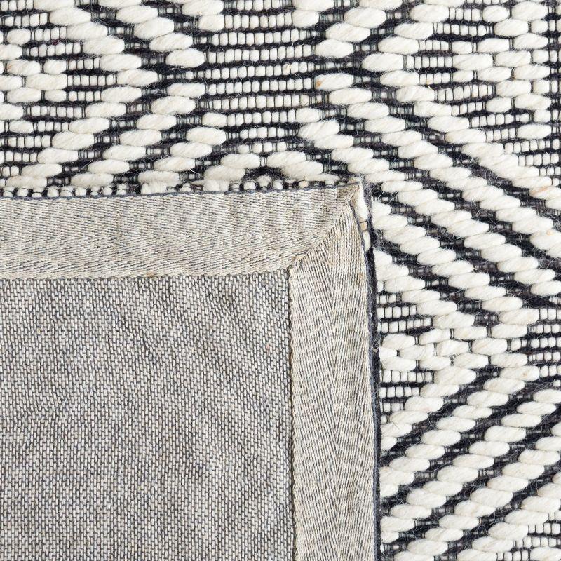 Marbella MRB451 Hand Loomed Area Rug - Ivory/Black - 8'x10' - Safavieh.