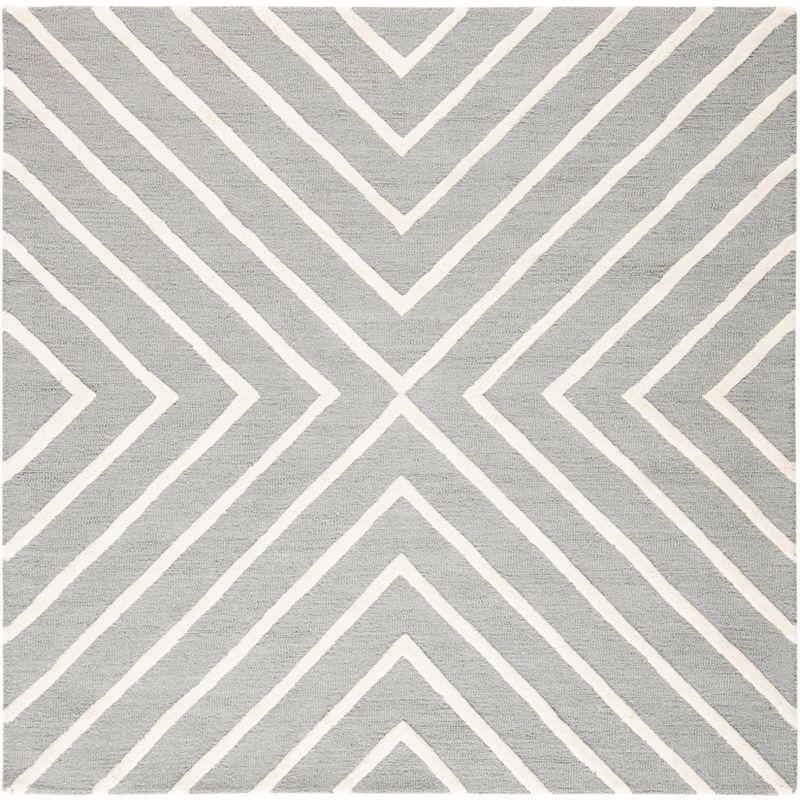 Safavieh Kids SFK920 Hand Tufted Area Rug - Grey/Ivory - 5'x5' - Safavieh.