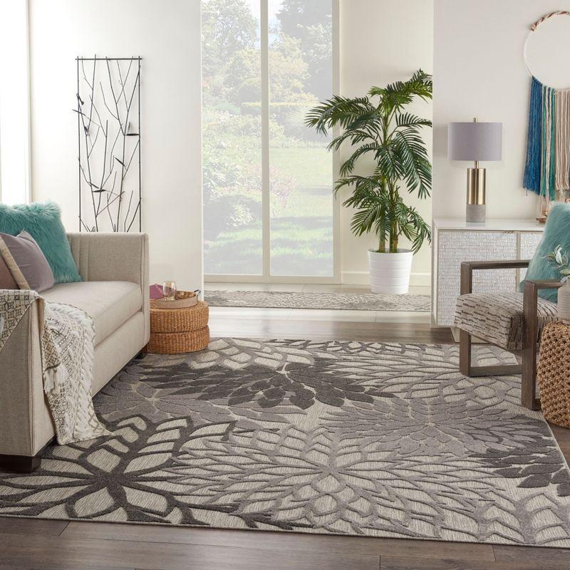 Nourison Aloha Floral Bloom Flatweave High-Low Indoor Outdoor Area Rug Silver Grey 7' x 10'