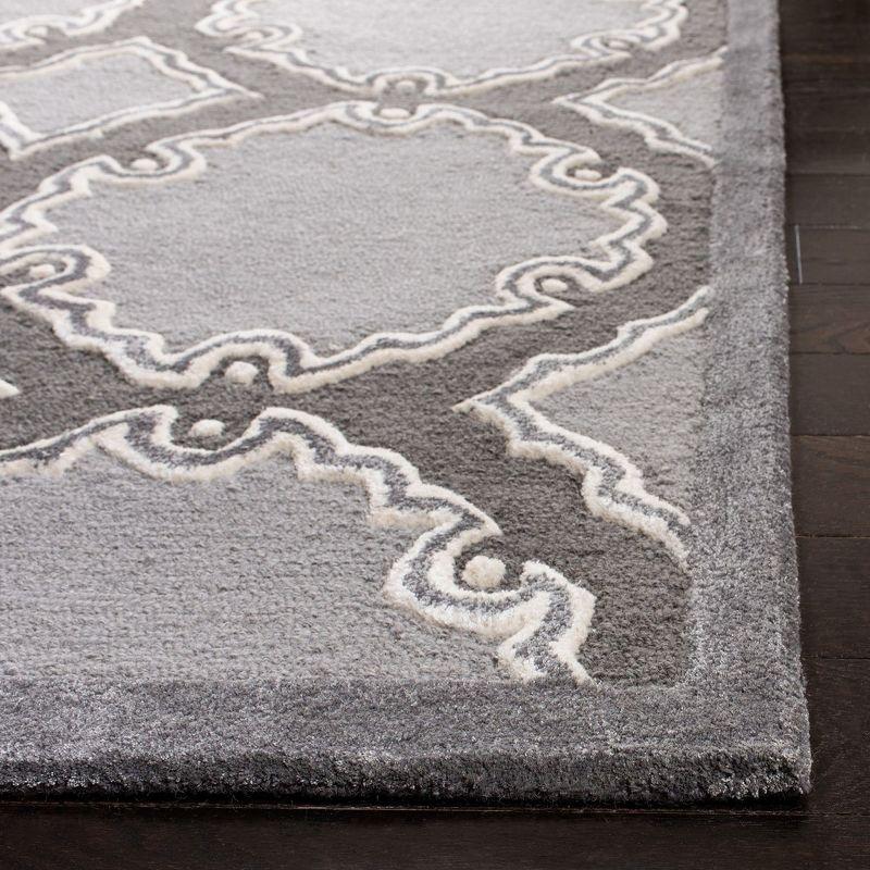 Hand-Tufted Gray Geometric Wool Area Rug, 2'6" x 4'