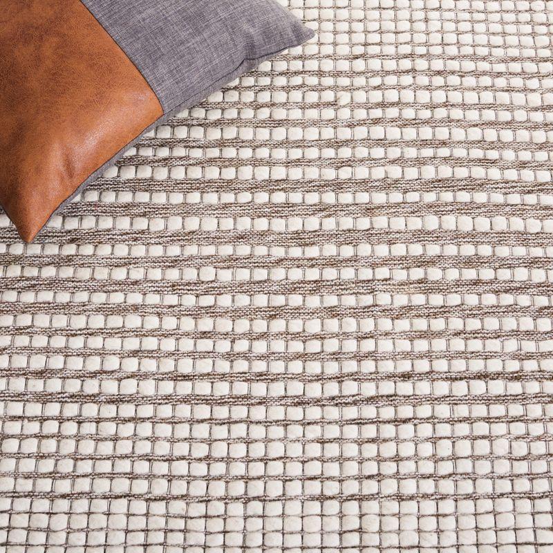 Safavieh Marbella Hand Woven Wool With Cotton Cloth Backing Striped Rug