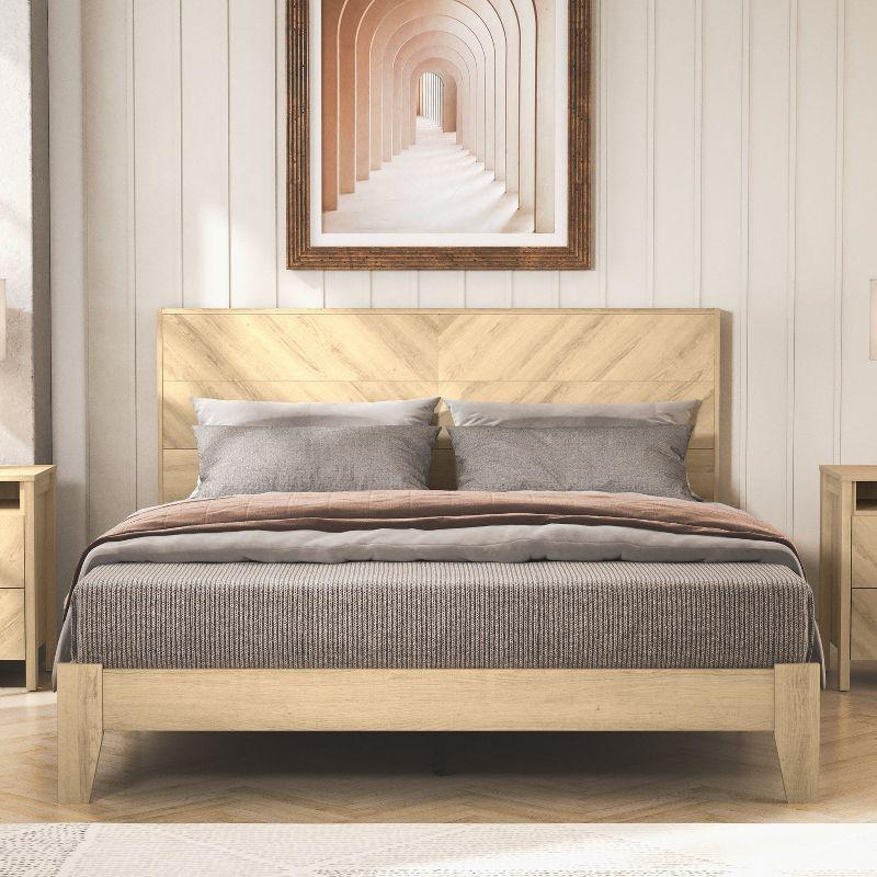 Weiss Oslo Oak Wood Frame Queen Platform Bed with Headboard