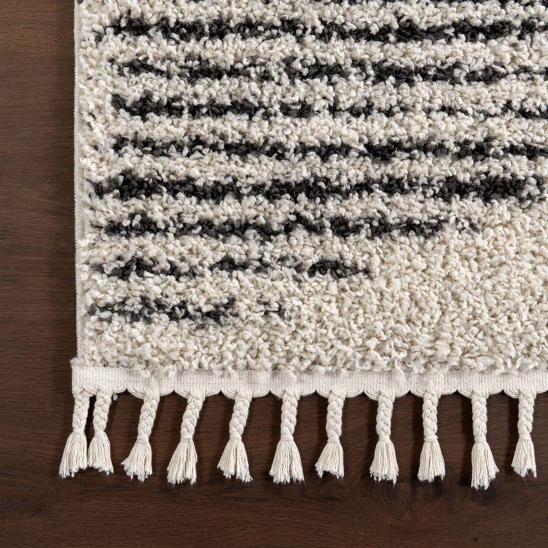 Off White Geometric Shag 4' x 6' Area Rug