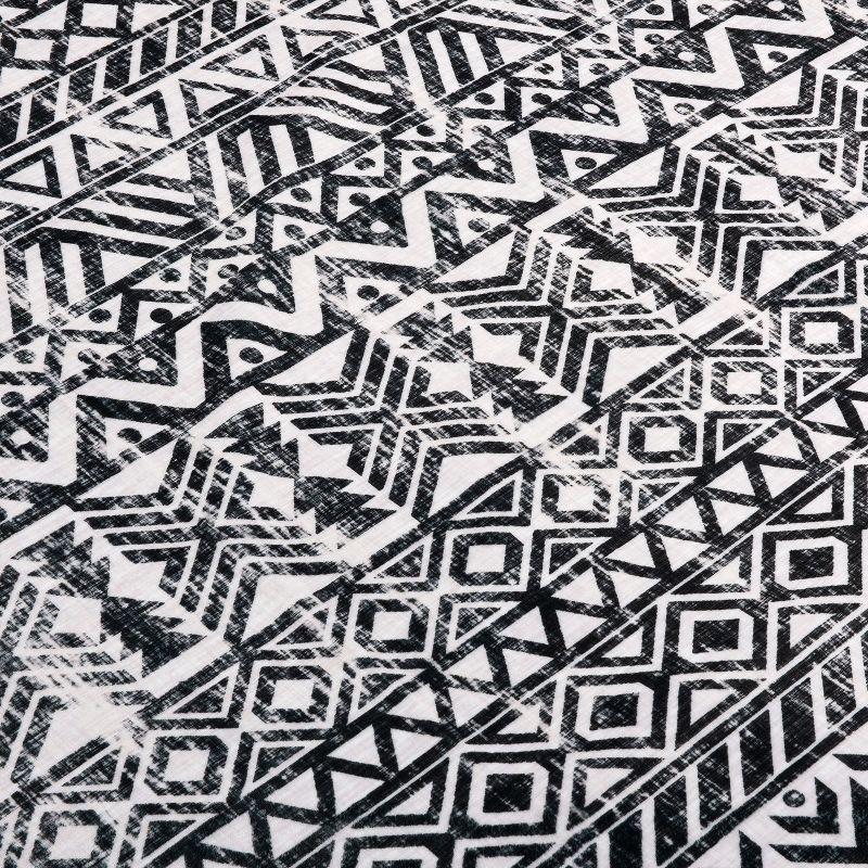 World Rug Gallery Distressed Boho Machine Washable Area Rug - Gray 5' x 7'