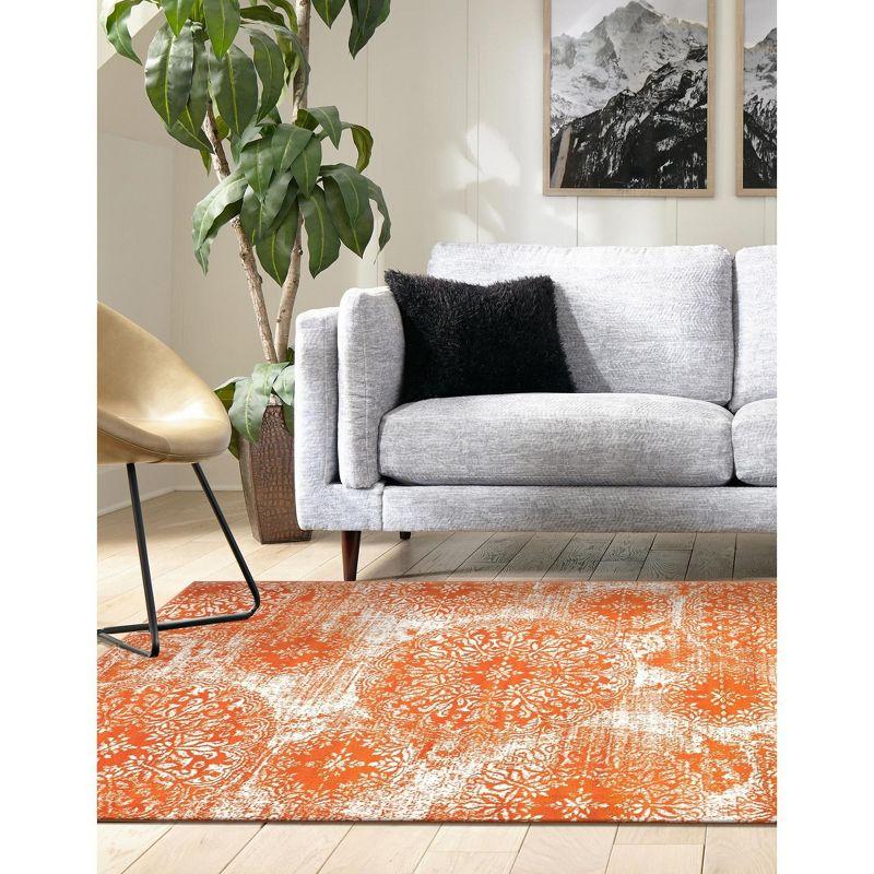 Unique Loom Sofia Grand Floral Indoor Woven Area Rug