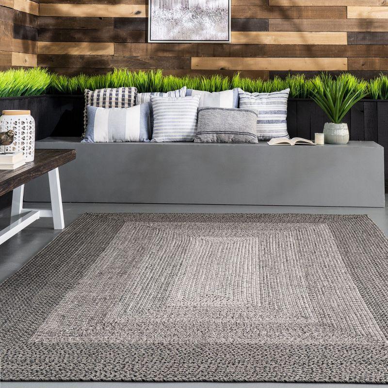 Nuloom Jayda Braided Gradience Indoor/Outdoor Outdoor - Charcoal 5' x 8'
